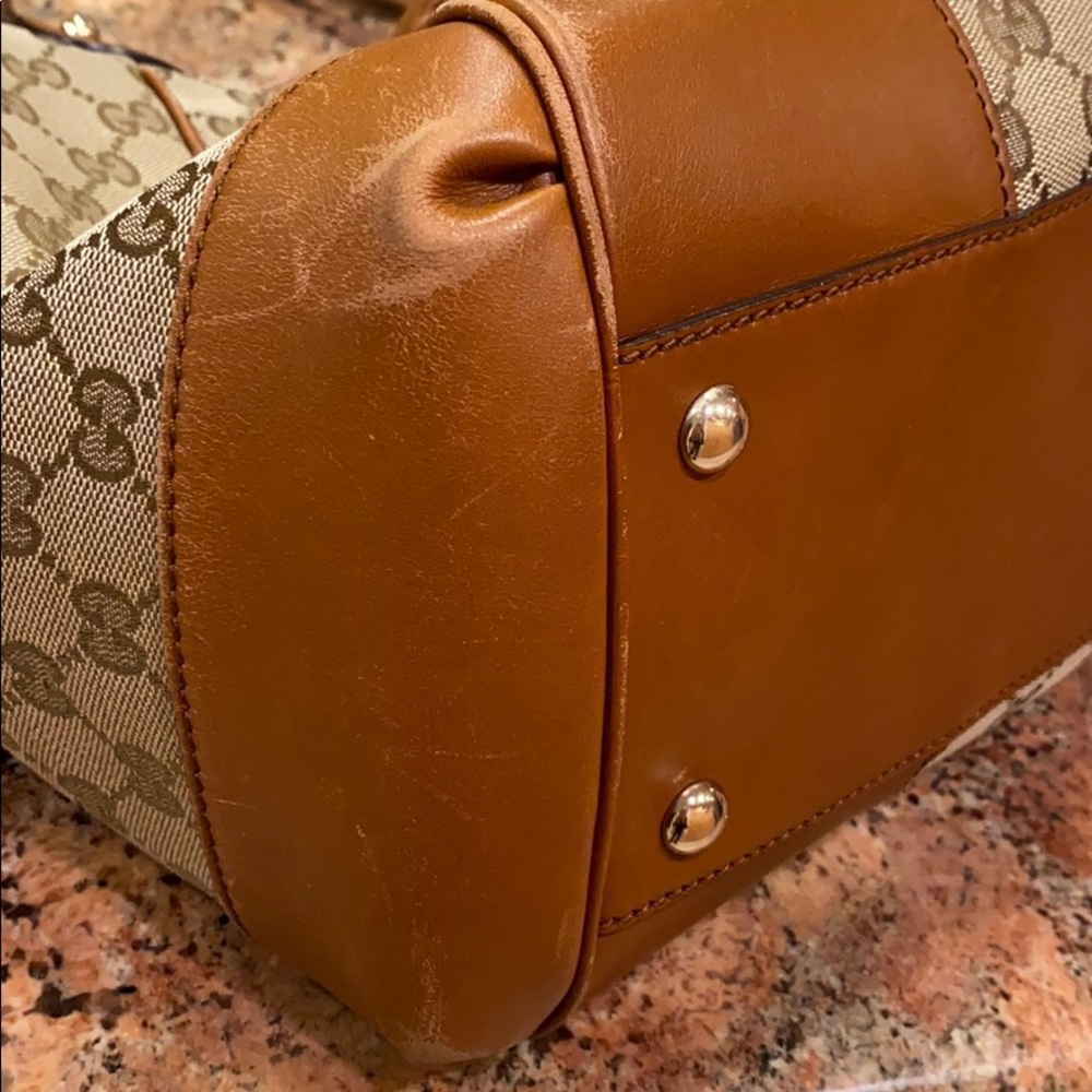 Gucci Host Pick gorgeous authentic handbag ! - Picture 10 of 17
